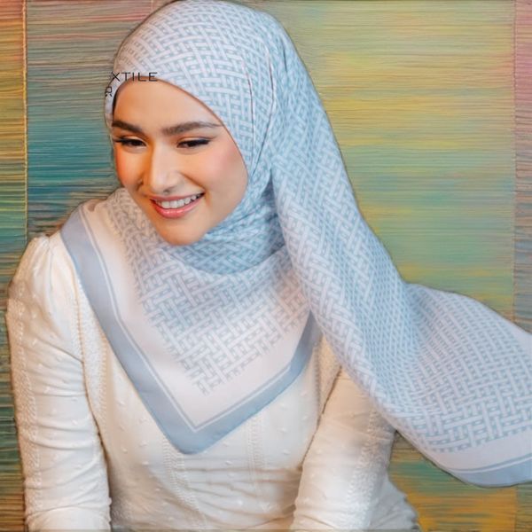 WEIWEI Textile Custom Wholesale Malaysia Indonesian Women's Summer Headscarf Fashion Chiffon Printed Square Scarf Muslim Hijab