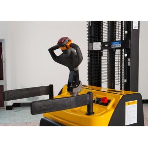 CE /ISO certificate 1.5t Full Electric Stacker with 3m lifting height