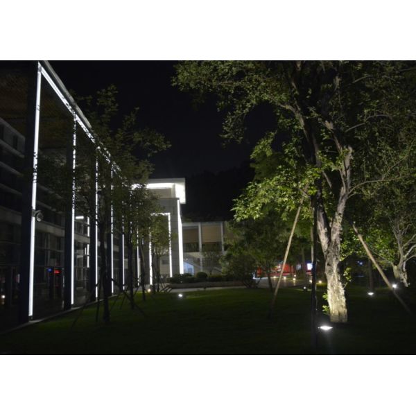 IK08 LED Linear Strip Light Commercial IP66 Ingress Protection