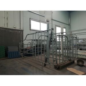Corrosion Resistance Adjustable Pig Farrowing Crate