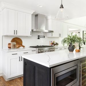 High End Solid Wood Pantry Kitchen Cabinet Custom Shaker Style