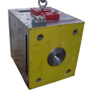 Clear Plastic Injection Mould Die Makers Materials Aluminum Mould Making