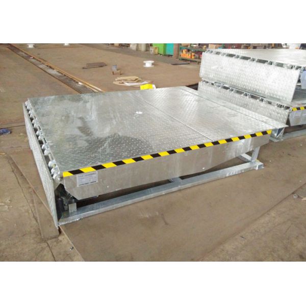 Buy Hot Dip galvanized Hydraulic dock leveler with 10 ton capacity at wholesale prices