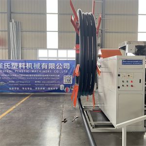 Automated Plastic Pipe Extruder Machine With PLC Control System 50-1000kg/H
