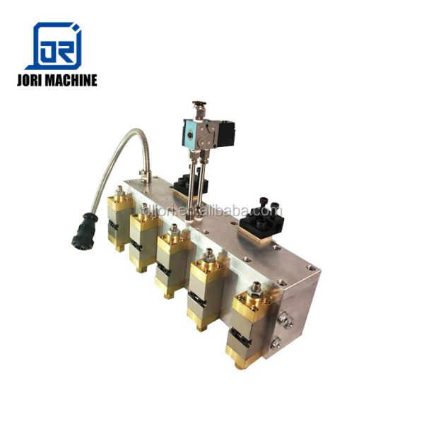 Thirty Liter Horizontal Type Gear Pump Hot Melt Glue Machine