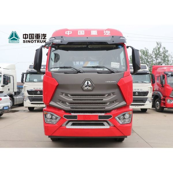 Sinotruk Hohan Double Sleepers N7B 371hp Sinotruk Howo Tractor Truck Prime Mover Truck
