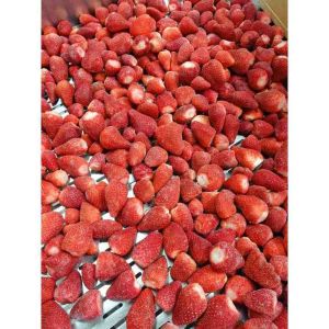 Premium Quality IQF (Individually Quick Frozen) Strawberries Fruit Frozen Fruits