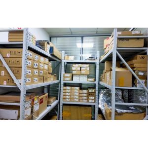 Automotive IC TI Electronic Components 165MHz TS3A5017QRGYRQ1