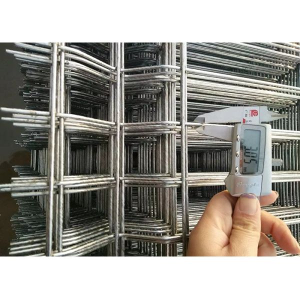 4 . 5 mm PVC Coated Wire Fence Panels , Dark Green Outdoor Fence Metal Fence