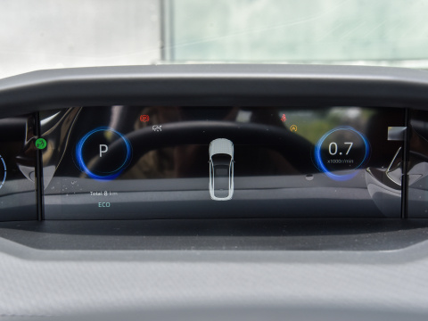 Changan Uni-V Idd Left Steering Electric Car Fuel Energy Cars In For Energy Vehicles