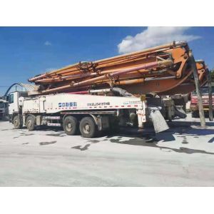 Structure Cylinder Type 52m Zoomlion Concrete Truck Pump for Construction