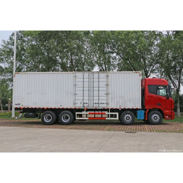 Futon Cummins Low Price 520 HP 8X4R 9.6m Heavy Dump Truck