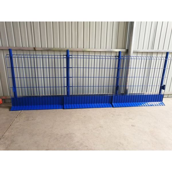 Buy Giant Fence Blue Pvc Coated 1150*2600mm Fall Protection Fence at wholesale prices