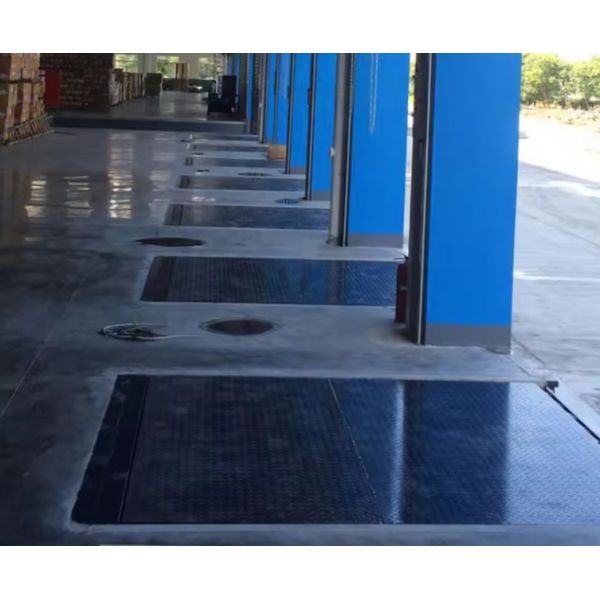 Buy Mechanical Dock Door Levelers Workshop Automatic Dock Plate 25000-40000LBS Safe Design Ramp Bridge Dock Leveler at wholesale prices