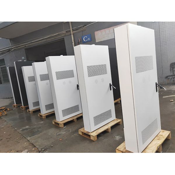 55 Inch Outdoor LCD Sign Board HD Display Android / Windows Totem Advertisement Digital Signage Kiosk