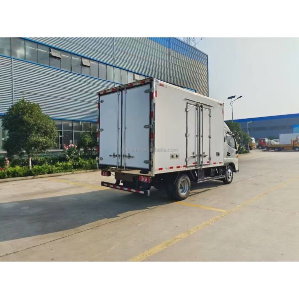 China Factory Customized JAC V5 Refrigerator Truck Freezer Food Meat Transport Container Box Refrigerated Truck