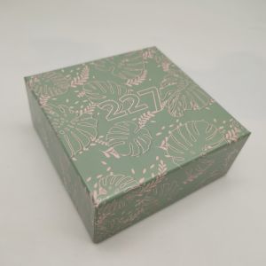 1200GSM Custom Printing Gloss Lamination Cosmetic Packaging Box