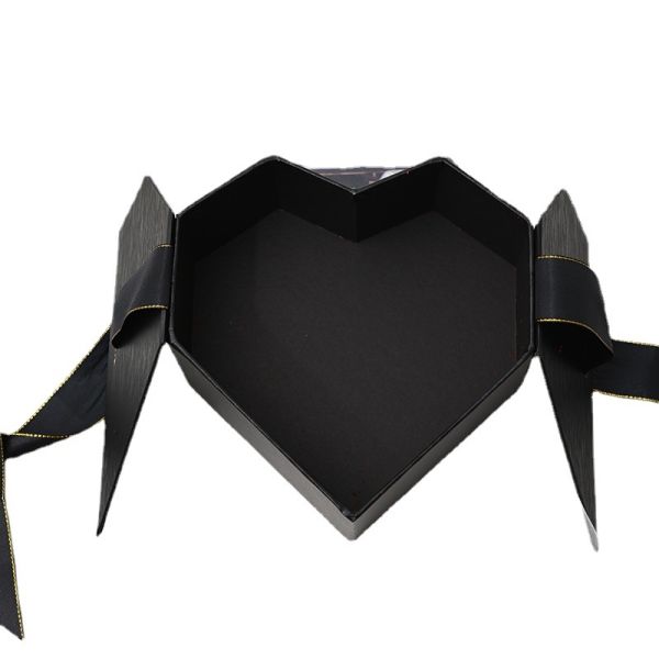 Embossing Gift Packing Party Decorations with Attractive Colorful Candy Heart Box