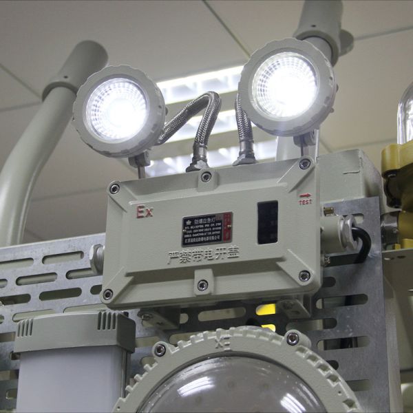 Buy OEM Server Ignition Proof LED Floodlight With High CRI Ra≥80 at wholesale prices