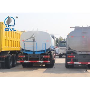 SINOTRUK HOWO Street Cleanout Sprinkler 20m3 Drum Style Front Axle