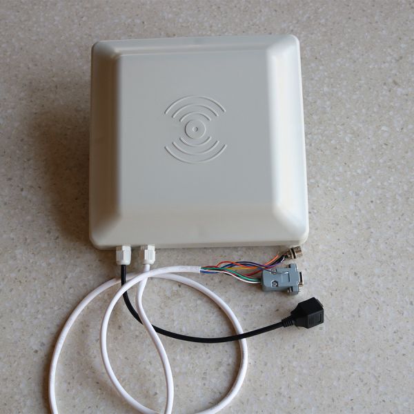 Middle Range UHF RFID Reader 1-6m UHF RFID Integrated Reader Free SDK RS232