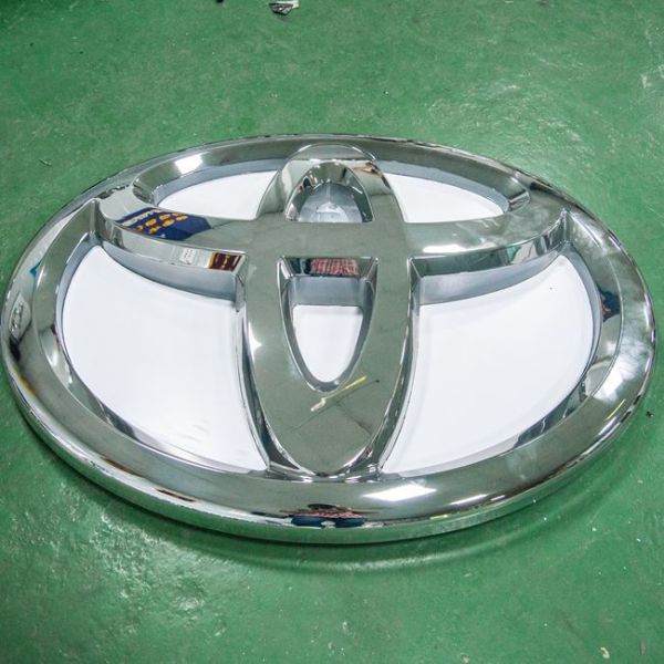 advertising lighting LED silk screen and chrome brand car logos for exhibition