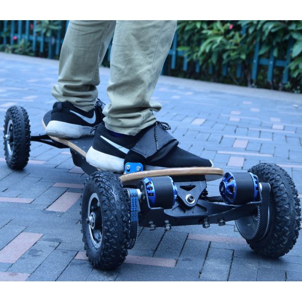 Two Speed Model 4 Wheel Skateboard , Adult Off Road Electric Skateboard With Samsung Battery