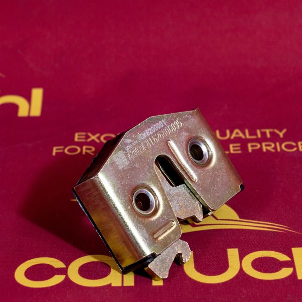 81.62680.6095 KM5200001 CARRUCHI Brand Shacman F2000 Heavy Truck Parts Door lock