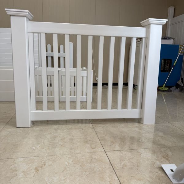 Buy Recyclable Materials Vinyl Fence Around Pool Lightweight Yet Sturdy at wholesale prices