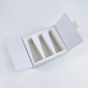 Customized Designs Paper Box Packaging Eco-friendly White Double Door Magnetic