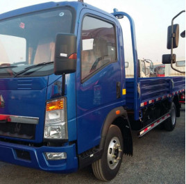 3 Ton Truck Length Cargo Tank Howo 4*2 Flat Box Lorry Truck Single Cabin RHD Euro 2