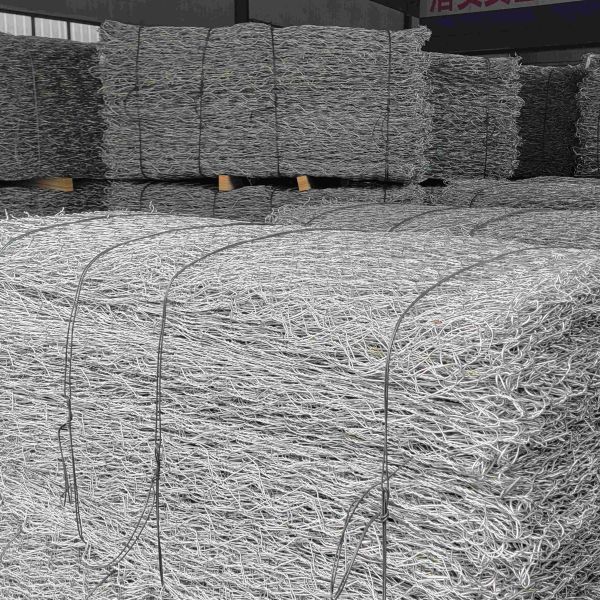 Easily Assembled Hot Galvanized Gabion Cage Wall Customized Size For Protection