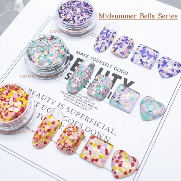 OEM Shiny Chunky Polyester Christmas Glitter Mix Powder Solvent Resistance