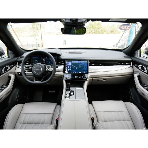 2023 Geely Lynkco 09 EM-P PHEV Petrol electric hybrid suv at with and pure electric cruising range of 150km