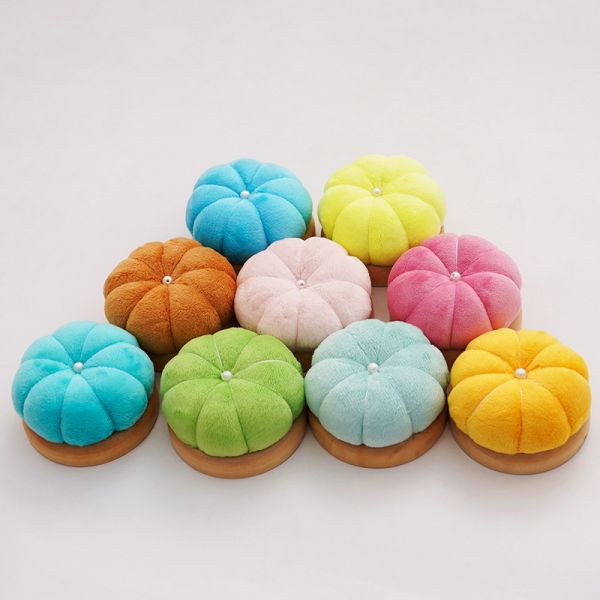 Pumpkin Pin Cushion, Wooden Base Needle Pincushions Japanese Style Round Pin Cushion for Sewing Needle Holders or DIY Crafts