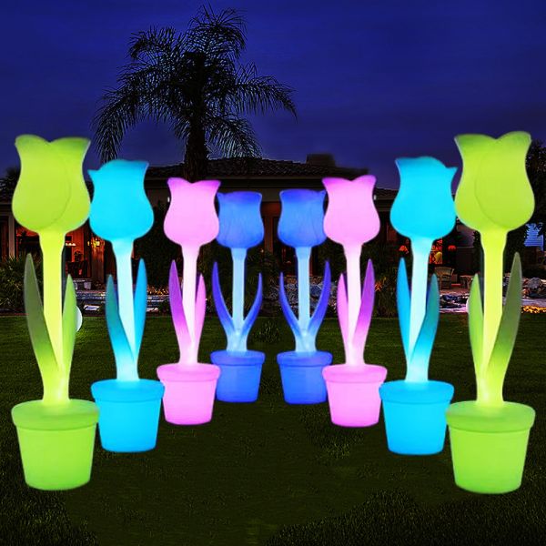 Outdoor Waterproof Plastic Standing Tulip Flower Floor Lamp 50000 Hours Lifespan