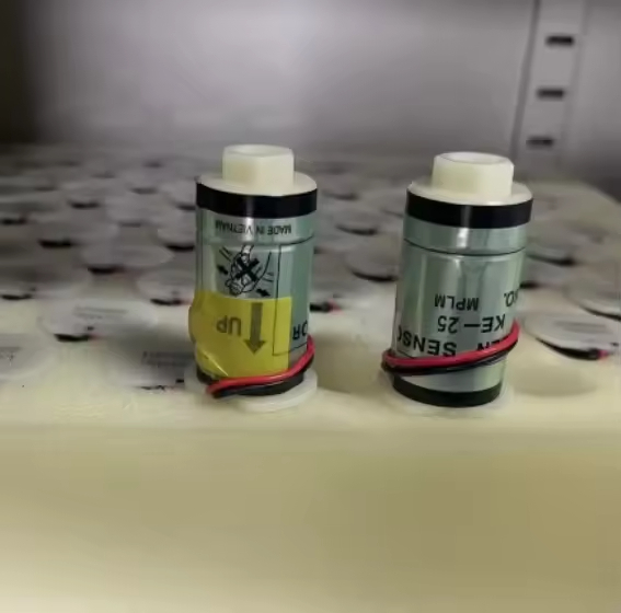 Buy Original Brand FIGARO oxygen sensor KE-25F3 threaded interface KE-25 KE-50 at wholesale prices