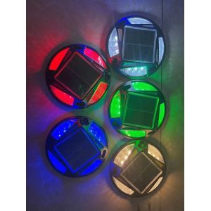 China Outdoor Multicolor IP65 Waterproof Solar Powered RGB LED Garden Lights Patio Courtyard Lamp on sale