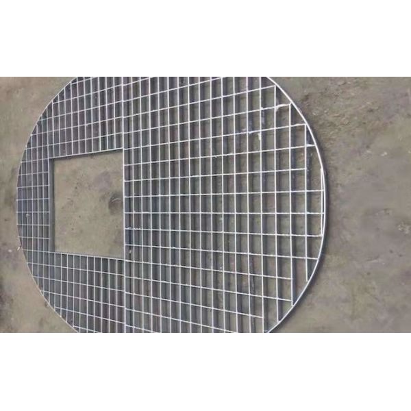 Buy Dissipate Heat 100mm Metal Mesh Grating 304 Stainless Steel Gratings at wholesale prices