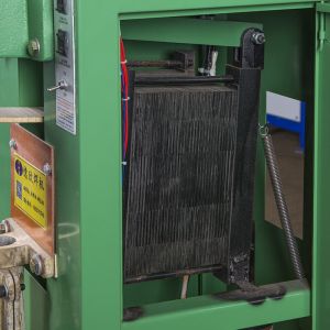 Long Service Life 35KVA Foot Step Style Two Arms Spot Welding Machine in