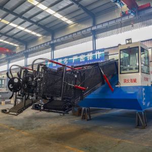 Duckweed Sargassum Trash Skimmer Machines Discharge Water Hyacinth