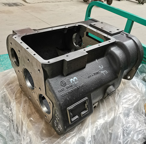 Buy Fast gearbox housing original cast iron 12JSD160T-1701015-28 at wholesale prices