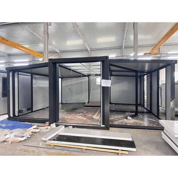 Breathable Expandable Container House Homes for in Australia Steel Frame Expandable Design and Breathable Material