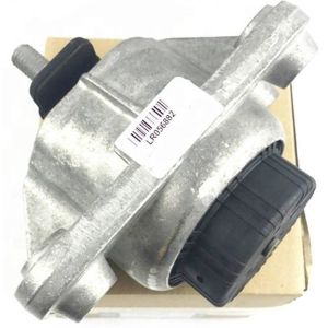 LR056882 Engine Parts Engine Mount