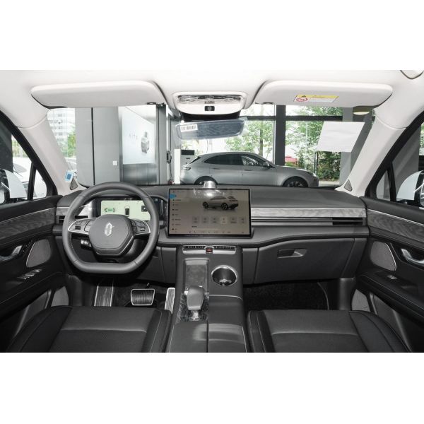 Model Electric SUV Max Speed 200km/h 15.2KWh/100km Power Consumption 80% Quick Charge Rate