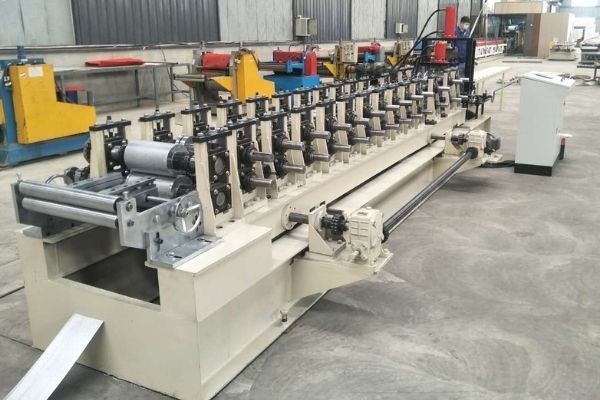 40-200mm Automatically Width Adjustable C U Profile Drywall Roll Forming Machine