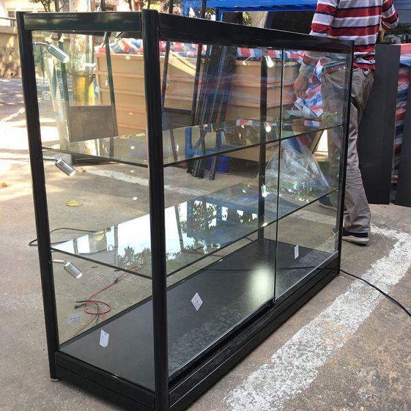 900mm High Corner Glass Display Showcase Titanium Alloy With 2Pcs LED Light