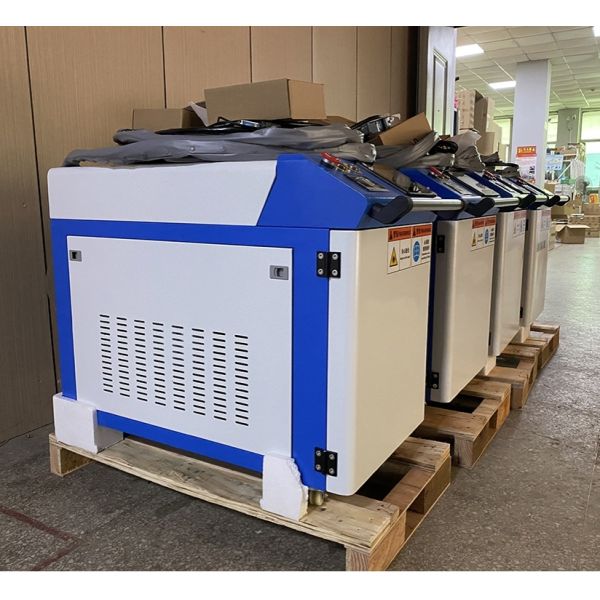 Continuous / Modulation Fiber Laser Rust Removal Machine For Car Truck Construction