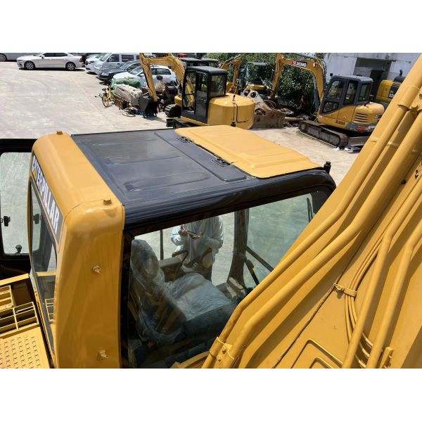 Used Excavators Caterpillar 325CL Excavators for Heavy Duty Work