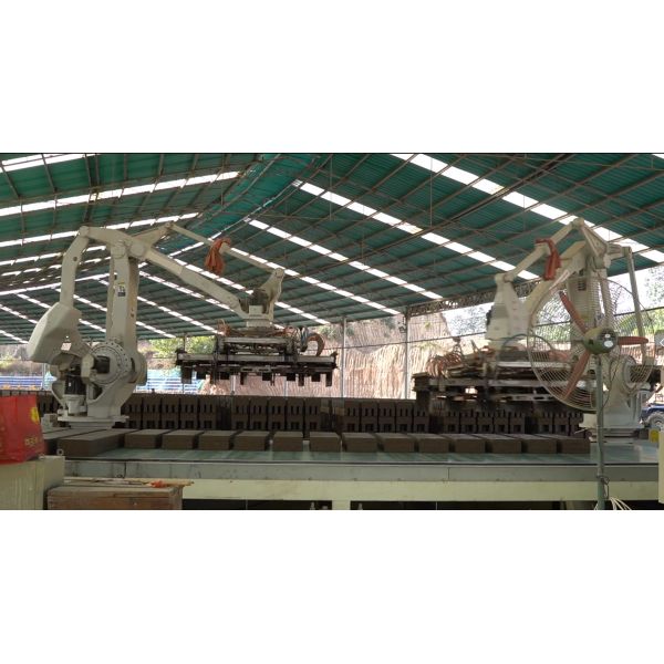 Robot Stacking Machine Fired Clay Brick Making Machine For 30000 Bricks/Hr Capacity